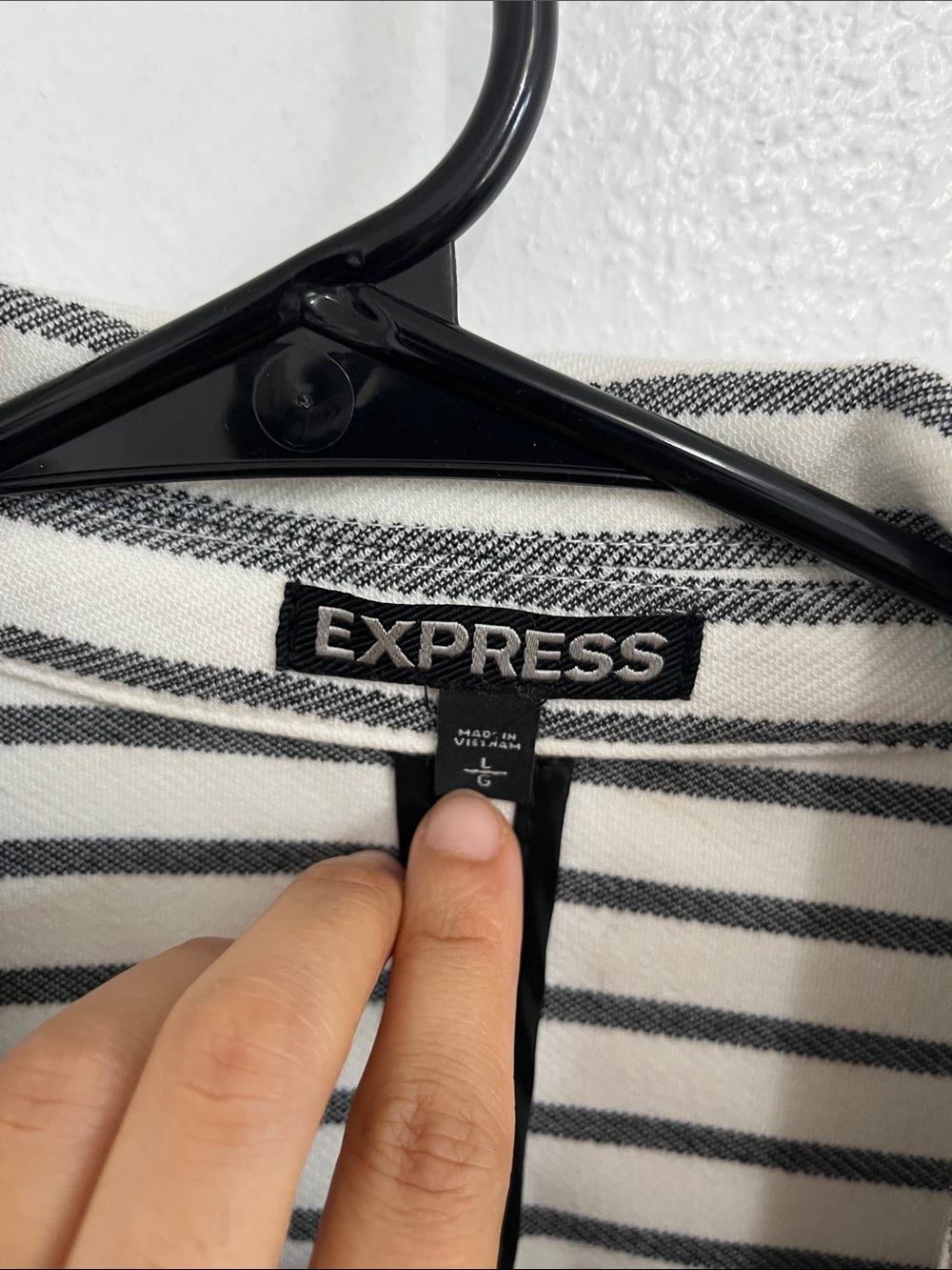 Express Women's Cream & Black Striped Blazer Size Large - Picture 2 of 5